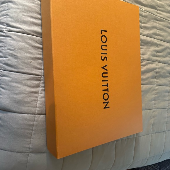 LV Neverfull - Picture 4 of 5